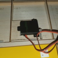 expr   starboard aileron servo