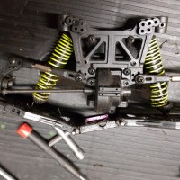 himoto viper   suspension and diff assembly