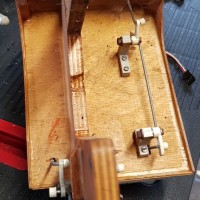 micro mold lark 2 25   throttle linkage